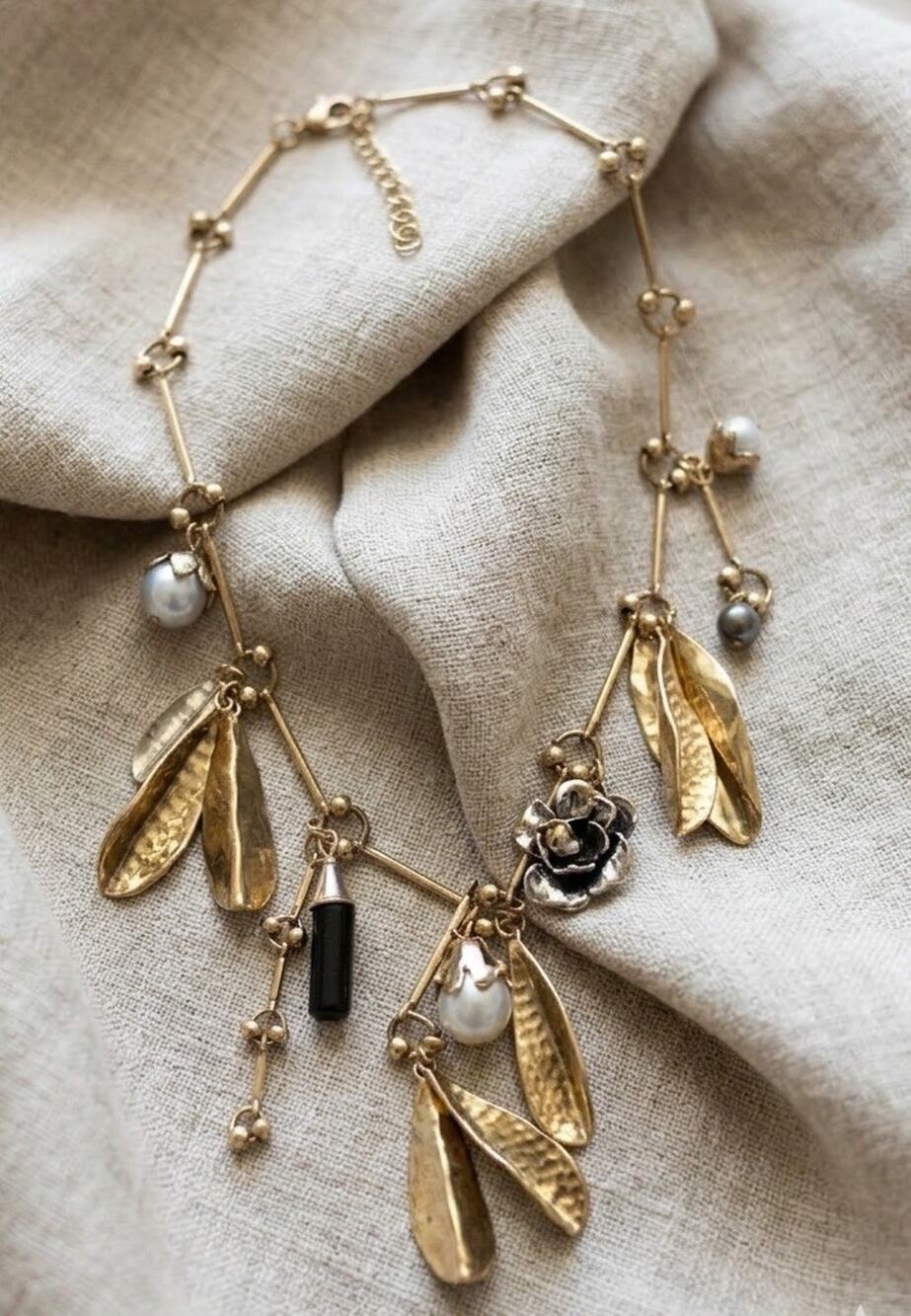Zara Flower Pearl Necklace Leaf Silver Gold Charm Boho Poppy VTG Berry Boho